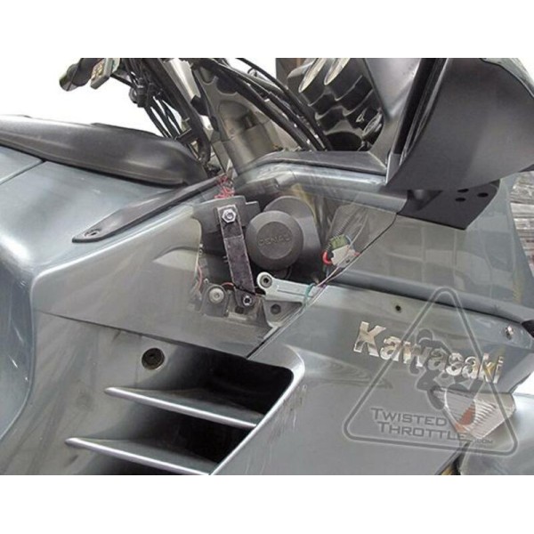 DENAL MOUNT SOUNDBOMB KAWASAKI GTR 1400